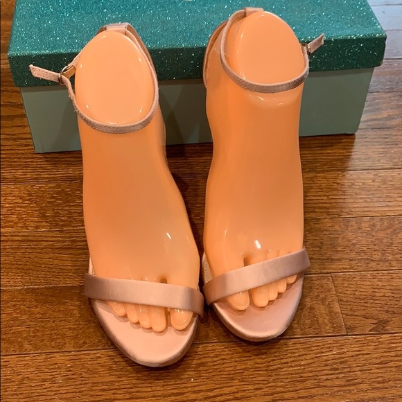 Betsy Johnson Pink Satin Sandals size 7.5 - Picture 2 of 7